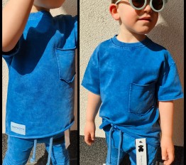 T-Shirt Despacito dekatyzowany oversize z kieszenią niebieski