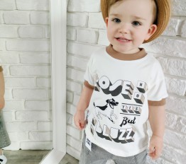 T-Shirt LOOSE BLUZZ śmietankowo beżowy