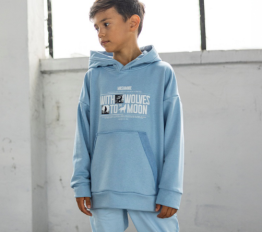 MashMnie With Wolves Bluza Kangurka Niebieska