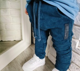 Spodnie dekatyzowane Despacito ze wstawkami denim blue