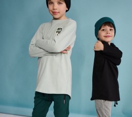 Bluzka Long z haftowaną naszywką z logo Despacito mint