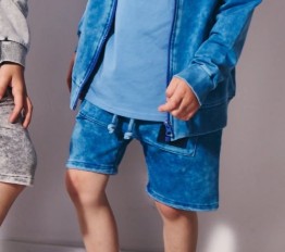 Szorty Dekatyzowane Despacito z kieszenią kangurką niebieskie
