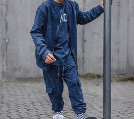 Bluza Despacito dekatyzowana Classic bez kaptura jeans